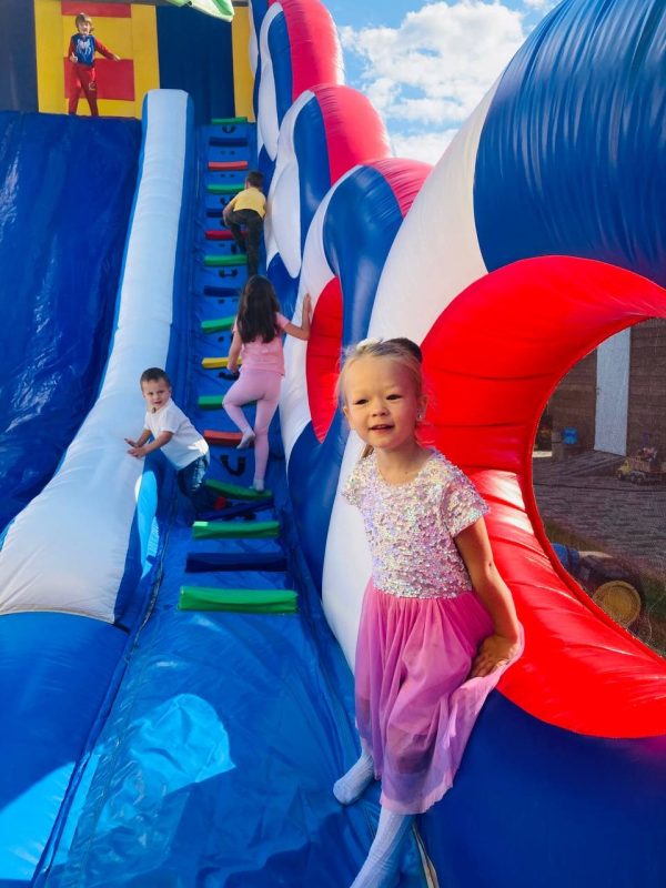 Hüpfburg “Drache”