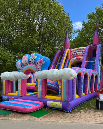 Hüpfburg «Spielewelt»